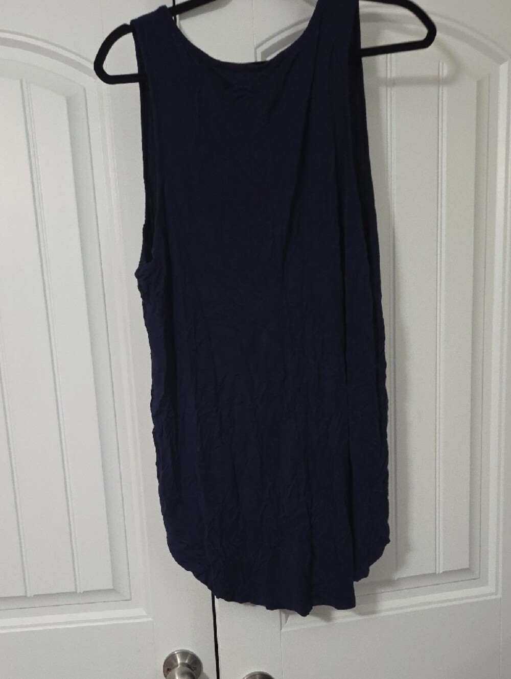 torrid Navy V-Neck Sleeveless Tunic Tank - Picture 2 of 2